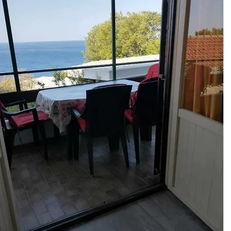 Kapiton 2 * Jelsa (Hvar)