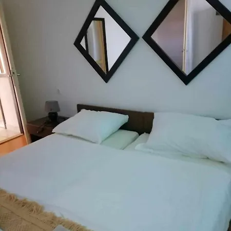 Kapiton 2 * Jelsa (Hvar)