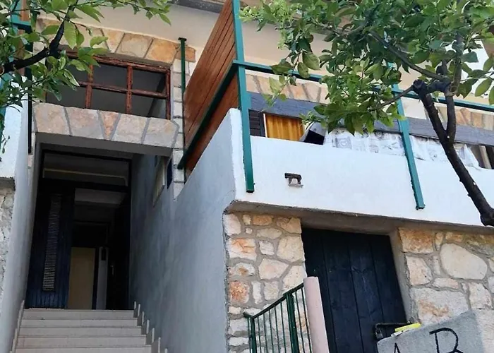Kapiton 2 *